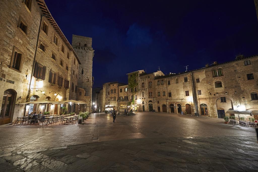 Agriturismo I Pini سان جيمينيانو المظهر الخارجي الصورة